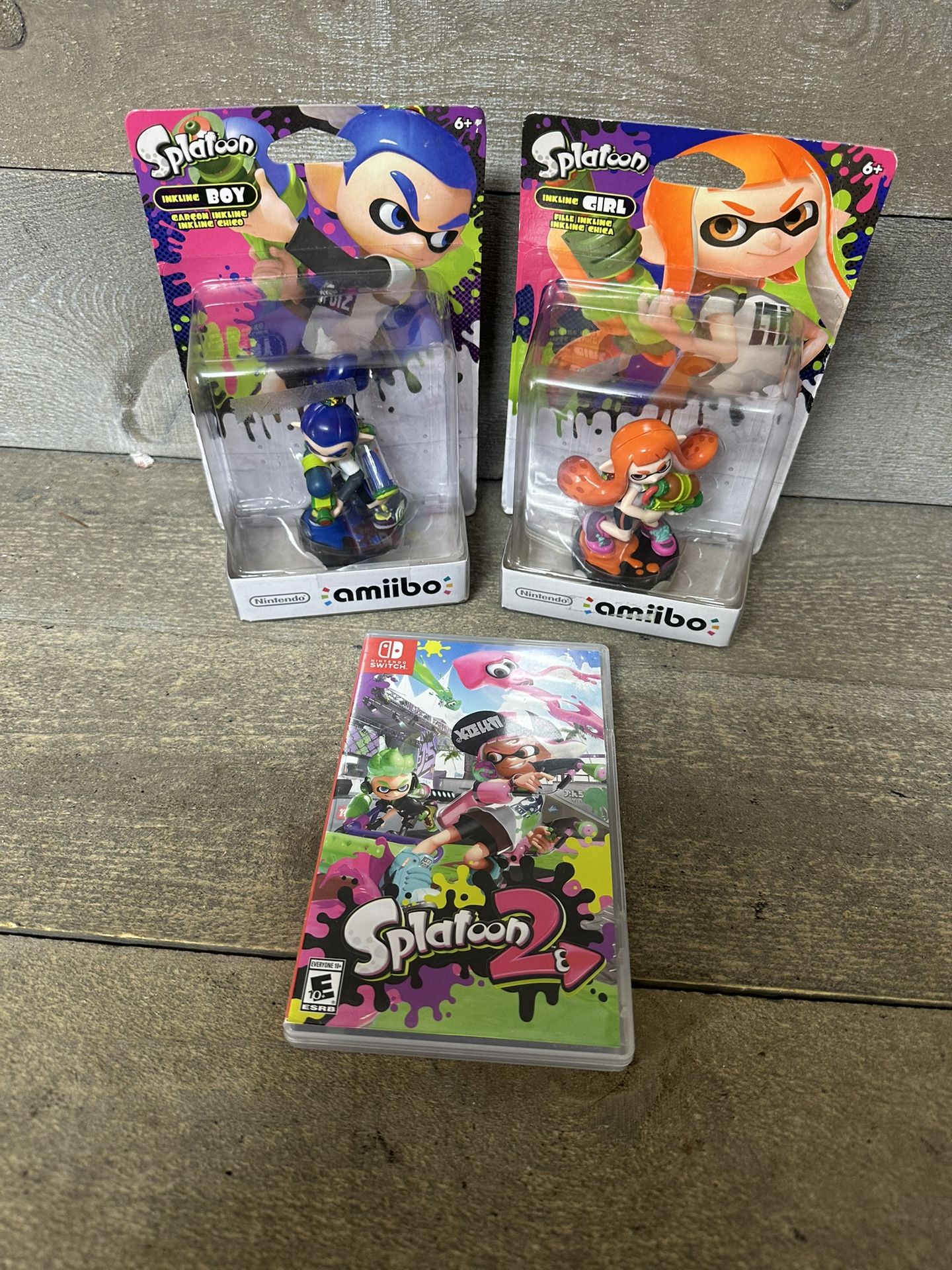 Nintendo Switch Splatoon 2 CIB With Girl Orange & Boy Blue Inkling Amiibos
