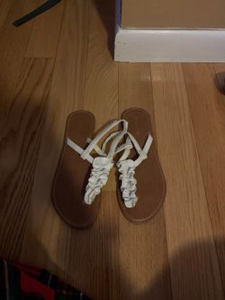 Sandals size 7