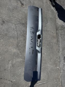 21 Sierra 1500 Upper Tailgate