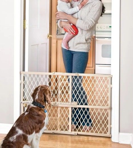 Evenflo Adjustable Wood Pet Gate Baby gate 