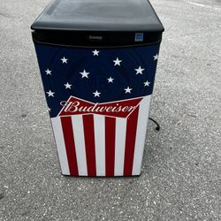Danby 3.3 Cu. Ft. Budweiser American Flag Compact Mini Fridge Refrigerator! Great for Patio or Man Cave! Works great! Retails $229.95