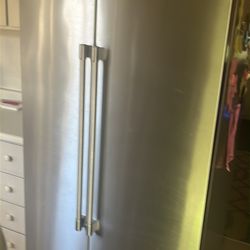 Refrigerator for sale