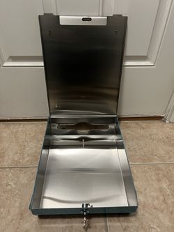Paper Towels Dispenser With Keys 