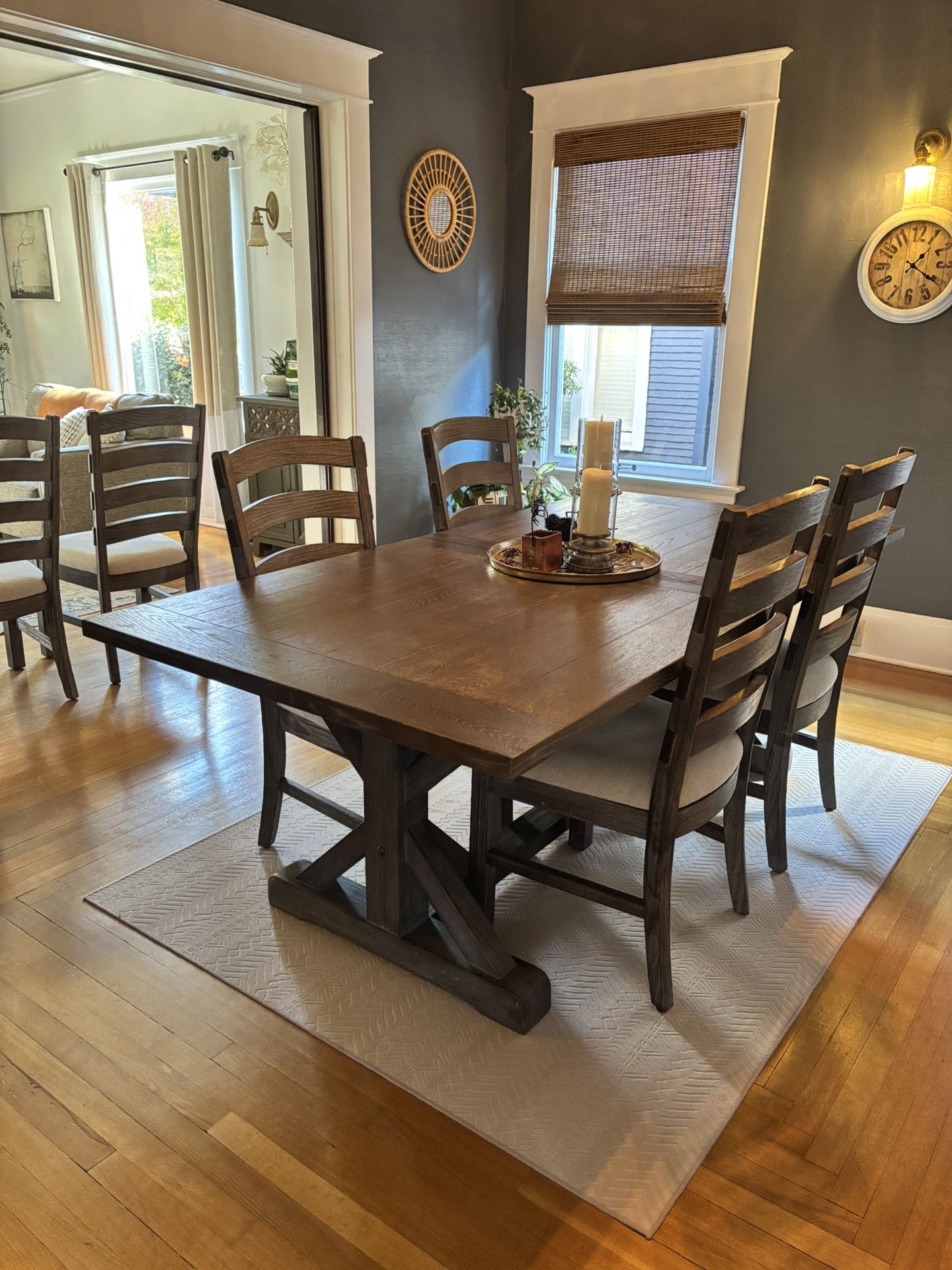 Farmhouse Style Dining Table And 6 Chairs