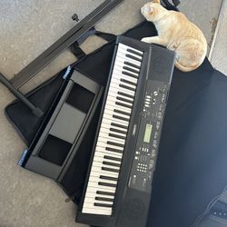 Yamaha EZ220 Portable Keyboard 