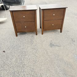 🎁2 Nightstands 23.5” X 18” X 26”-BROWN COLOR🎁