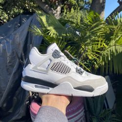 Jordan 4 Military Black