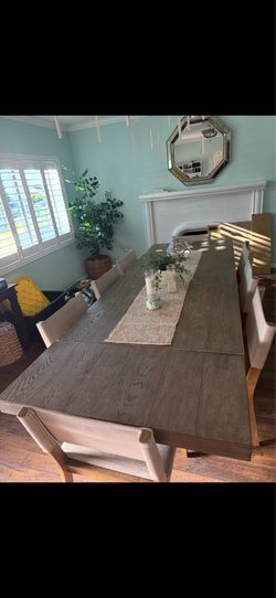 Banks Pottery Barn dining table