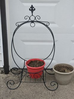 metal plant stand