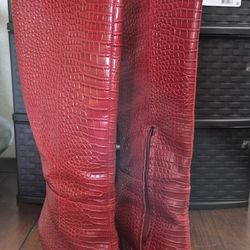 WOMEN'S SAM EDELMAN RED CROC-EMBOSSED BOOTS (SIZE 8M) ***SEE OTHER POSTS***