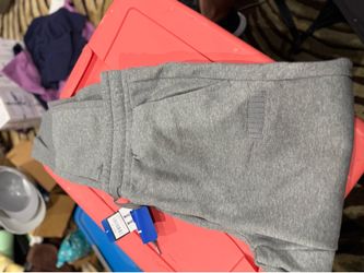 NEW Men’s PUMA gray sweatpants $7