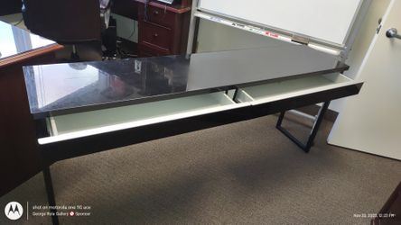 Ikea Black Gloss Besta Burs Desk