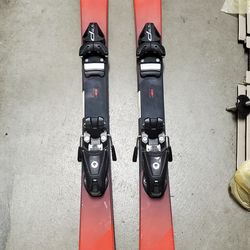 Skis for kids (120 cm - for kids 4' - 4'8")