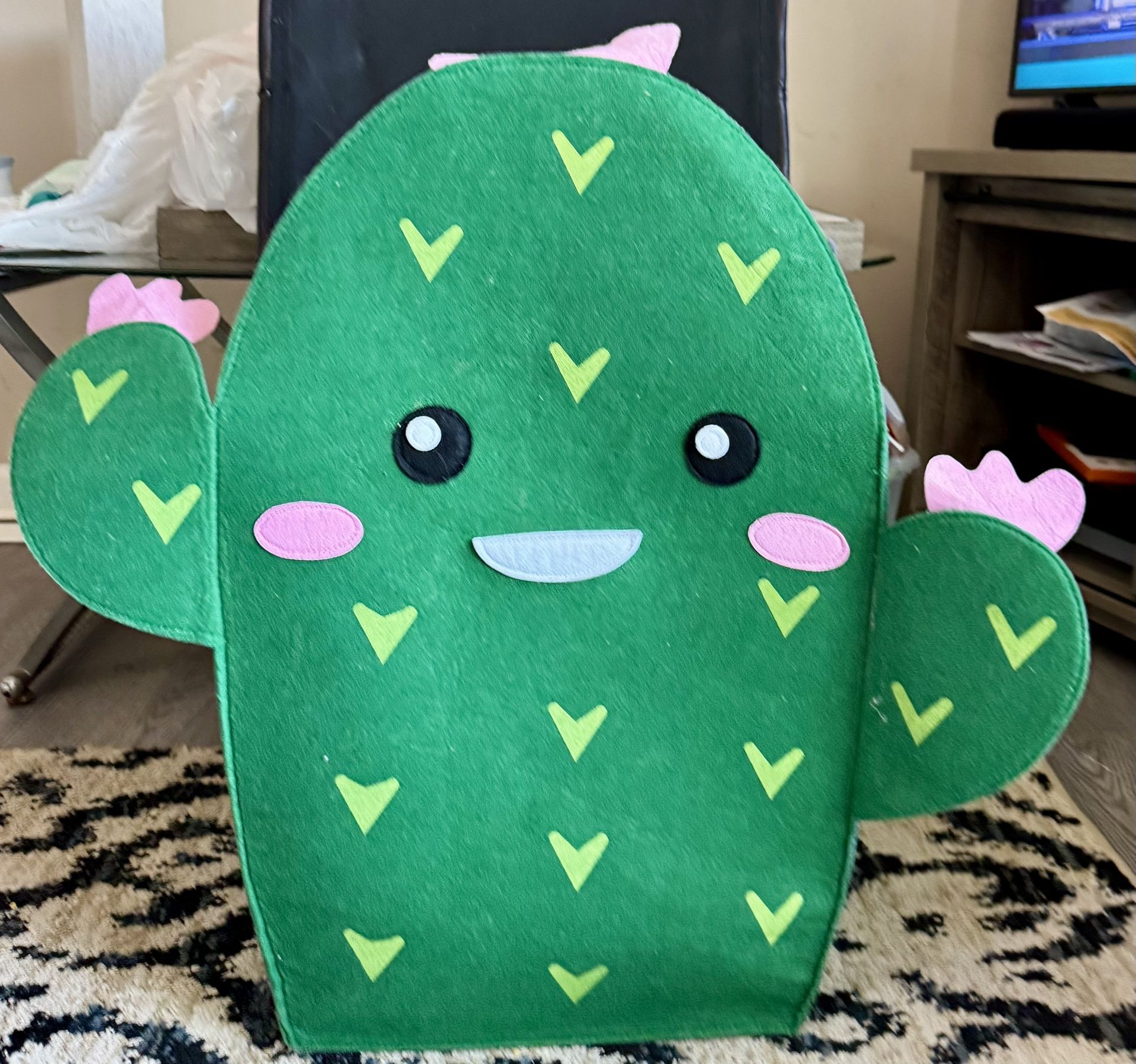 Cactus Toybox From Mexico With Crib Hanging Decoration