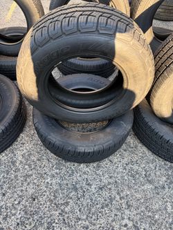 2 llantas 225/70r16 dela BFGOODRICH 95% de vida por $120