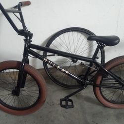 BLACK BMX BRN SEAT AND GRIPS 