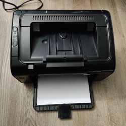 HP LaserJet Professional Printer (Model: P1102w) For Sale 