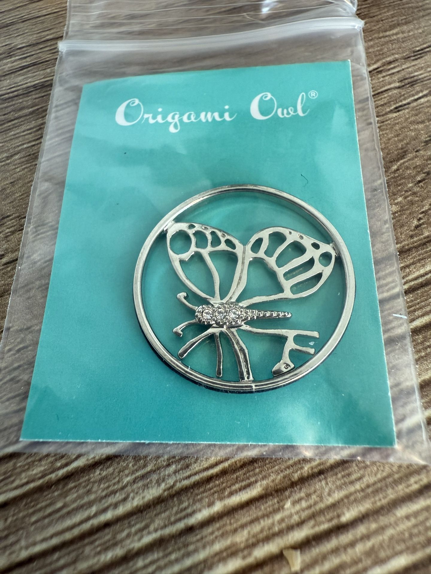Authentic Origami Owl Butterfly Window Plate Living Locket Accessories New Includes Butterly plate ONLY