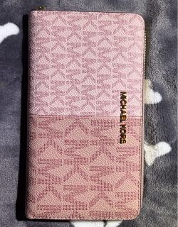 New with authenticity tags, Michael Kors, wallet