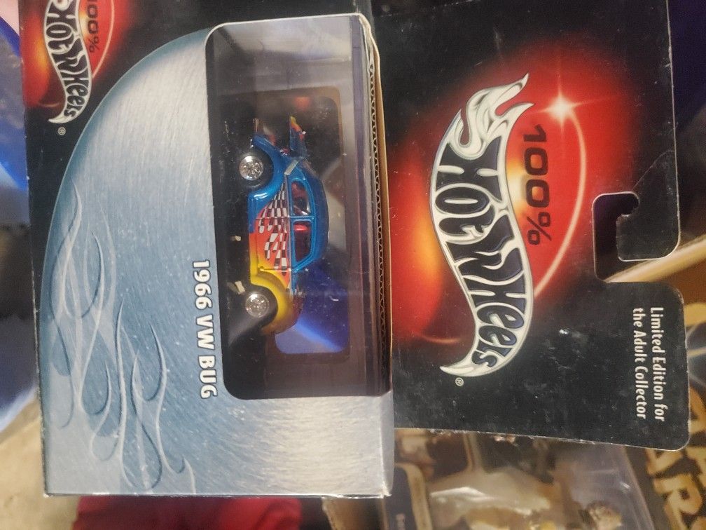 Hot WHEELS 100% Adult Collector
