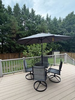 Patio Dining Set with Umbrella