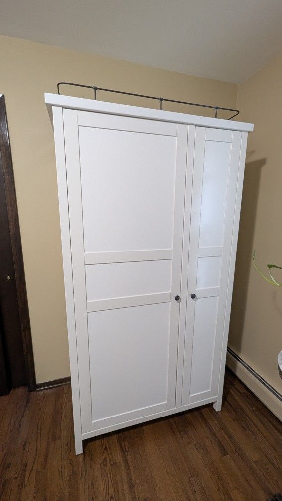 IKEA Armoire/ Wardrobe Hemnes