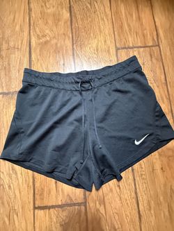 Nike Dri-Fit shorts  Medium on tag  Very good condition  Smoke free home