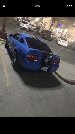 2005 mustang 142,000 miles automatic tags paid till 2019 Jan