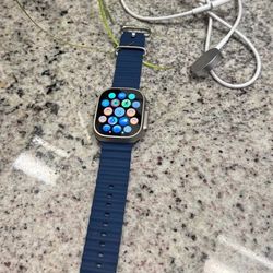Apple Watch Ultra 2 Titanium - 49 mm cellular Unlocked