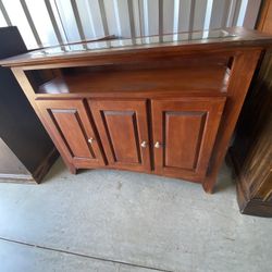 Server With Glass Top And Shelf. 3 Doors With 2 Cabinets And Felt Drawer