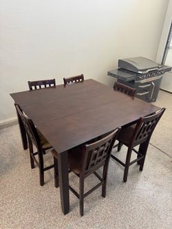 Dining table & chairs