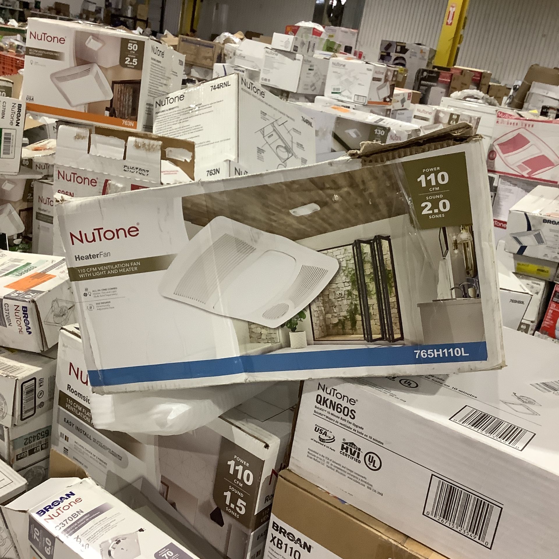 Broan NuTone 110 CFM Ceiling Bathroom Exhaust Fan with Light and 1500 Watt Heater