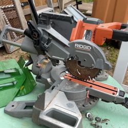 Rigid 6 1/4 Cordless Chopsaw