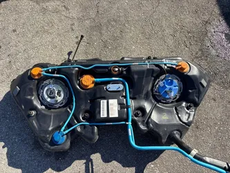 11-16 Mercedes W212 E350 Fuel Gas Tank Reservoir Assembly OEM