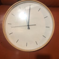 Modern Frame Clock