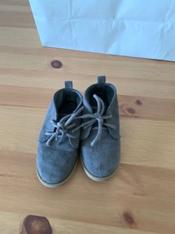 Size 6c grey old navy dressy shoes