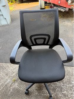 Desk chair