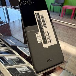 MOTOROLA RAZR 2024 256gb CRICKET ONLY