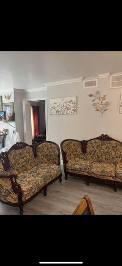 Vintage Antique Sofas