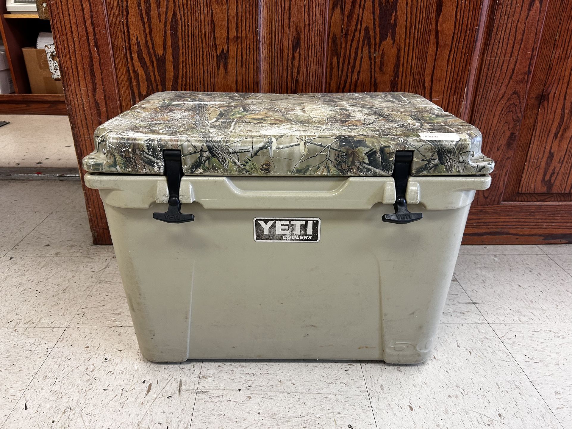 Yeti Tundra 50 Camo Top Cooler