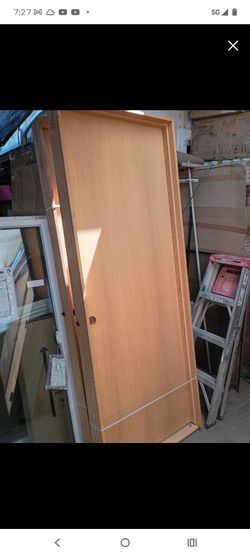 30x80 and 28x80 left hand hollow , prehung,solid wood oak frame