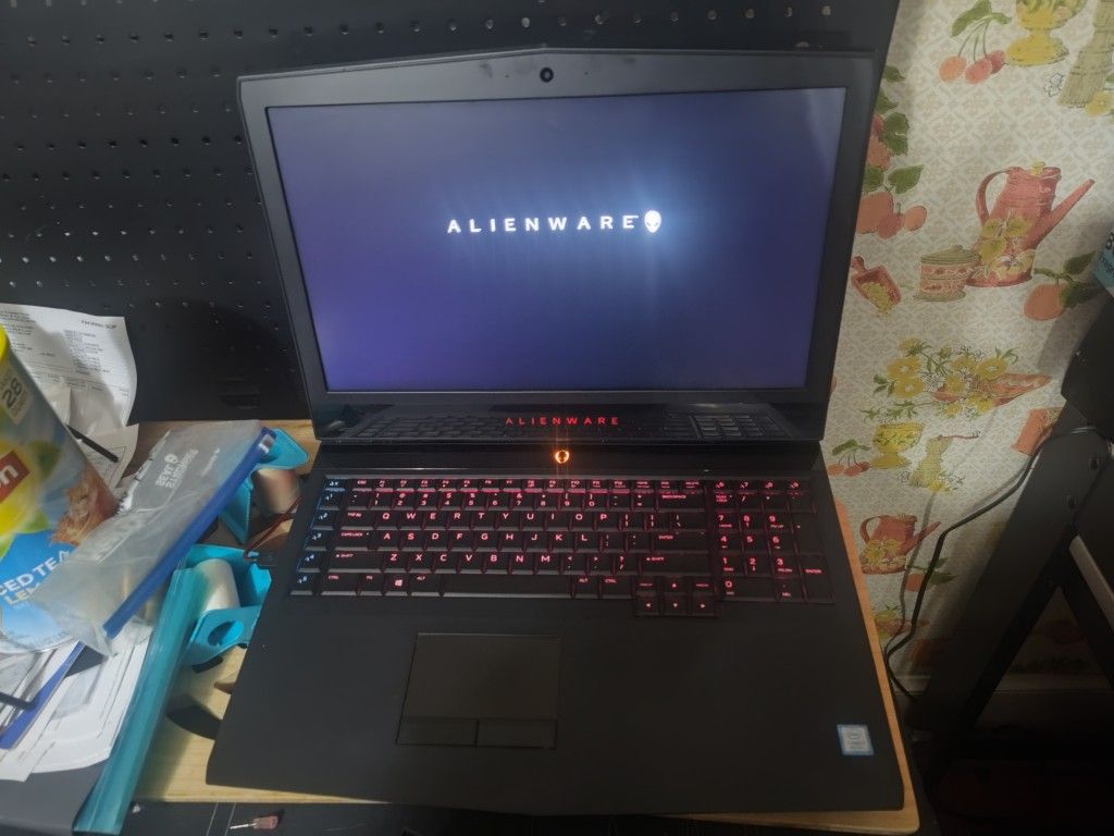 Alienware - m15 R5 - 15.6" Gaming Laptop 