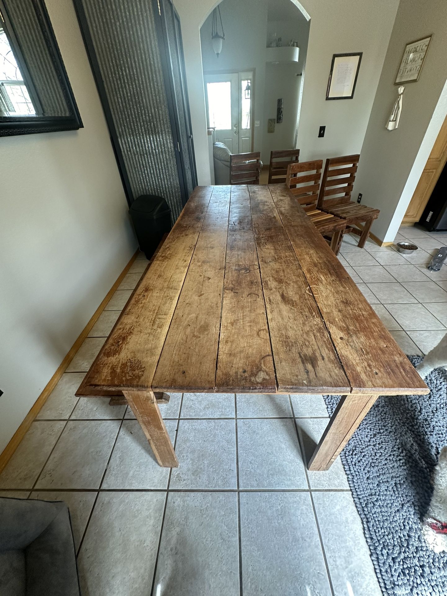 Wooden Farmhouse Table With 5 Chairs And A Bench