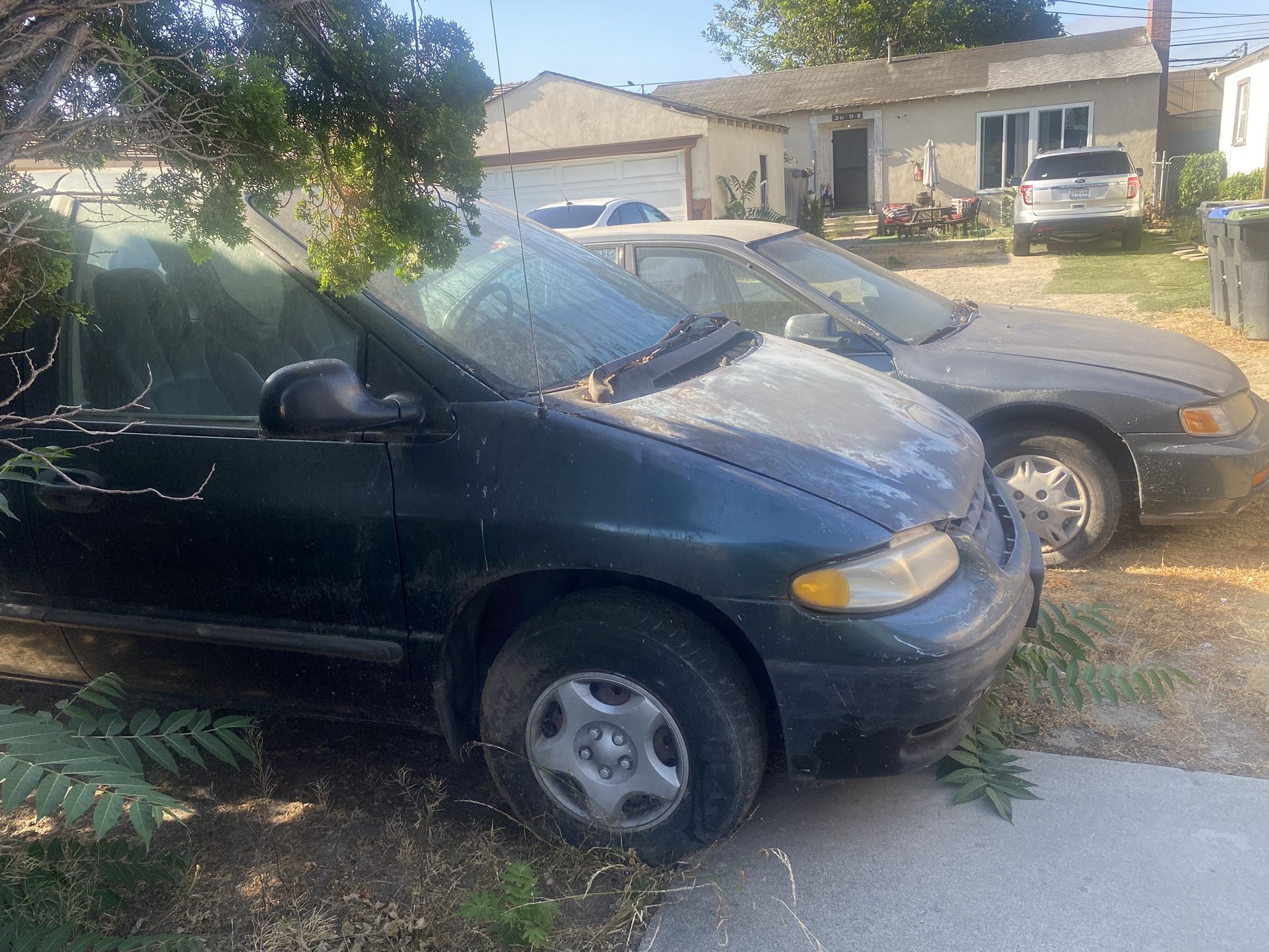 1998 Plymouth Voyager