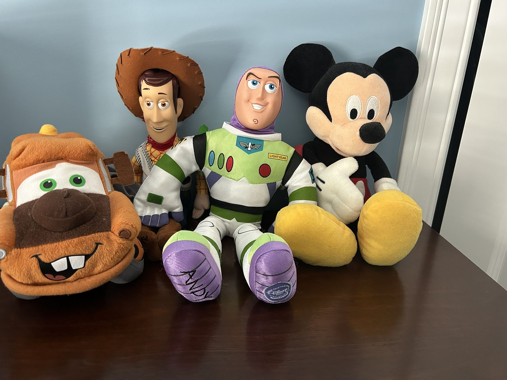 4 Disney Stuffed Animals