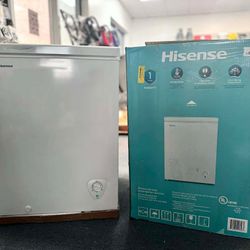 New Hisense WFC050M6XWD 5 Cubic Feet Chest Freezer, White