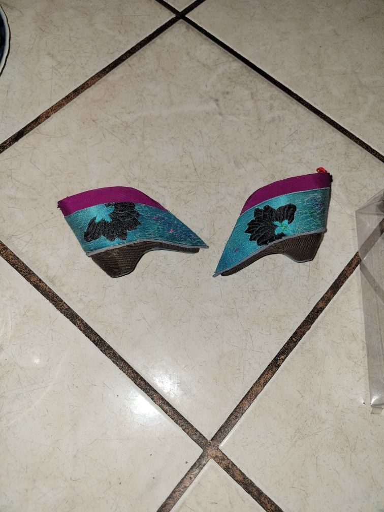 Vintage Chinese Lotus Binding Shoes