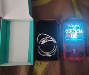 Handheld Game Console