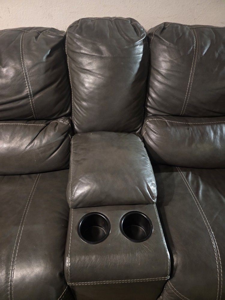 Reclinable Sofa