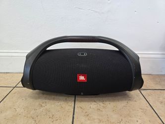 JBL Boombox 2